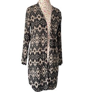 Love Crazy Elegant Black and Cream Patterned Long Sleeve Top Medium Lightweight